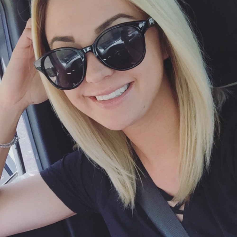 Meet your Posher, Rachel